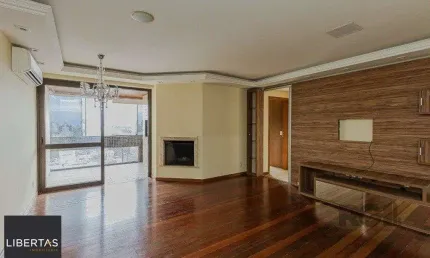 Vende-se excelente apartamento 3 quartos c/ suíte, 2 vagas, living com lareira,
