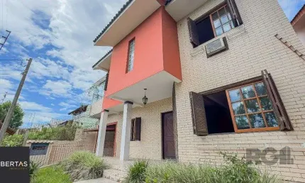 Casa 4 dormitórios à venda Jardim Itu Porto Alegre/RS