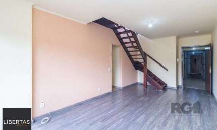 Excelente cobertura de 211m² com 3 dormitórios e 1 vaga.