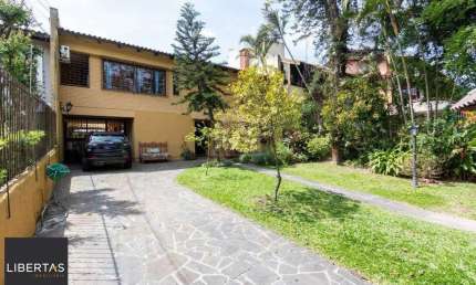 Casa para Venda - 435m², 4 dormitórios, sendo 4 suites, 4 vagas - Cristal