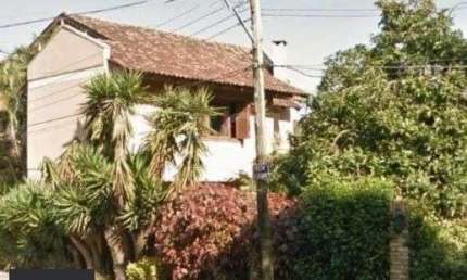 Casa para Venda - 350m², 3 dormitórios, sendo 1 suites, 6 vagas - Tristeza