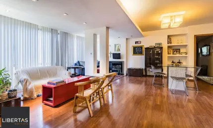 Apartamento à venda no bairro Rio Branco em Porto Alegre/RS
