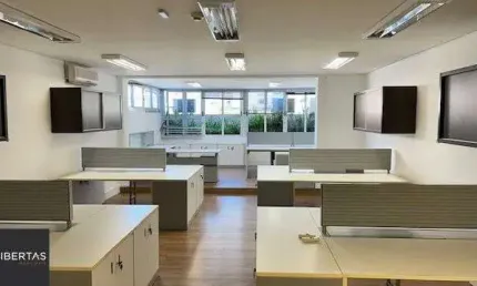Casa comercial à venda na Rua Francisco Ferrer, 453, Rio Branco, Porto Alegre