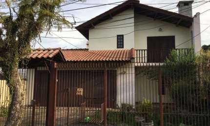Casa com 3 quartos à venda na Rua Garibaldi, --, Niterói, Canoas