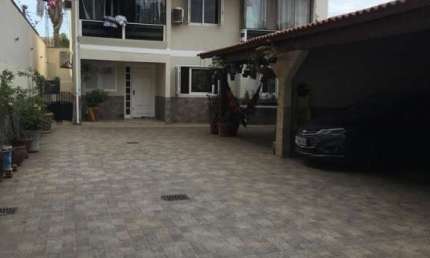 Sobrado , 3 Dormítórios com 190 m²  àrea Privativa  , Bairro Marechal - Canoas