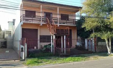Sobrado com sala comercial no bairro São Luiz Canoas -RS