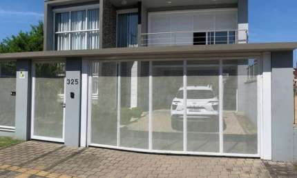 Sobrado Alto Padrao á venda com 328 m² no Bairro Niteroi - Canoas