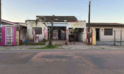 Prédio 10,00 X17,00 Metros com uma Casa de Alvenaria nos Fundos Rua Primavera