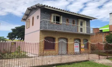 Sobrado com 2 lojas comerciais no térreo Avenida Rio Grande do sul Mathias Velho