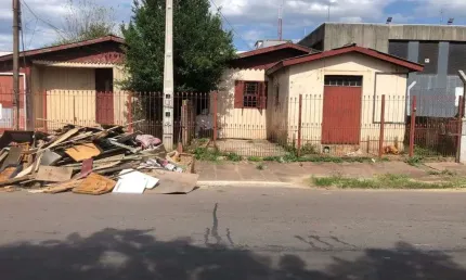 Terreno 16,00x19,00 metros com casa madeira avenida farroupilha  niterói canoas