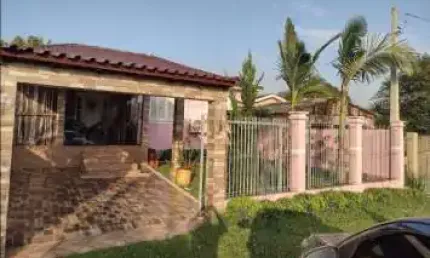 Casa de Alvenaria  Localizada na Rua Carlos Demoliner Netto Caju Nova Santa Rita