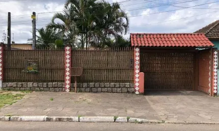 Casa á venda 4 quartos com 176 m2  , bairro Niterói - Canoas