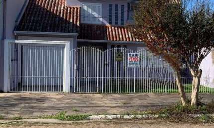 Sobrado 204,59m²  Área Privativa,  5 Dormitórios Bairro Nossa senhora Graças.