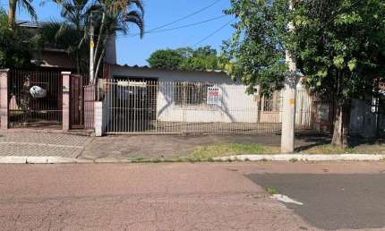 Casa d de Alvenaria com 4 Dormitórios Rua Garibaldi Centro de Niteroi Canoas  RS