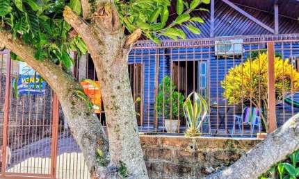 Casa de Madeira Com 3 Dormitórios Rua Frei Galvão Bairro Auxiliadora Gravataí RS