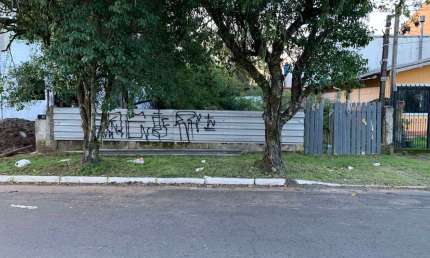 Terreno 11,00 X 44,00 metros 3º Quadra Rua Pandiá Calógeras Niteroi Canoas RS