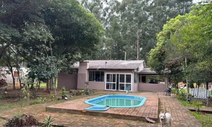 Chácara com 1860,00 m² Com Casa de Alvenaria Piscina  Aguas Claras Viamão