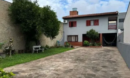 Sobrado com 207,00m² 3 Dormitórios Rua Expedicionário Nossa Senhora das Graças
