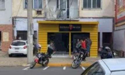 Casa com 5 quartos à venda na Rua Júlio de Castilhos, --, Niterói, Canoas
