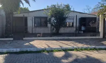 Casa Alvenaria na Rua dos Pavoes Bairro Cinco Colonias Canoas RS