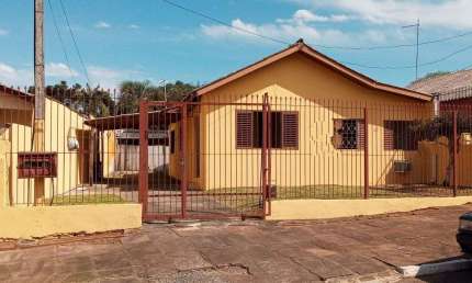 Casa com 3 quartos à venda na Rua dos Purús, --, Igara, Canoas