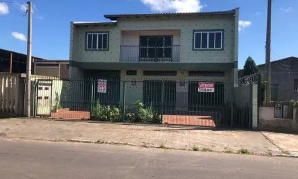Excelente Sobrado na Rua Irai no Bairro Niterói em Canoas - RS