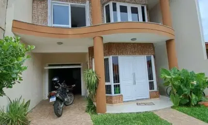 Sobrado com 3 Quartos no Loteamento Pitangueiras Bairro Harmonia - Canoas RS