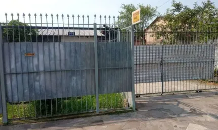 casa de alvenaria na rua Paraná bairro Niterói Canoas RS
