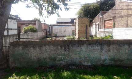 Terreno Com Casa Mista na Rua Santa Clara Bairro Rio Branco Canoas RS