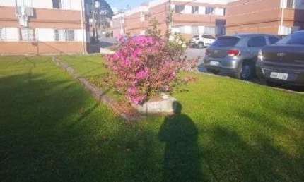 Apartamento em condomínio fechado no bairro  Santa Quitéria - Vende-se apartamento  de 2 quartos e  uma vaga de garagem no bairro Santa Quitéria, Curitiba, Paraná