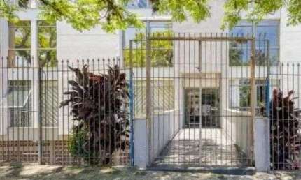 APARTAMENTO LOCALIZADO NO BAIRRO REBOUÇAS - Apartamento 4 quartos (1 suíte) com varanda e 2 vagas no Rebouças – Financiável com FGTS