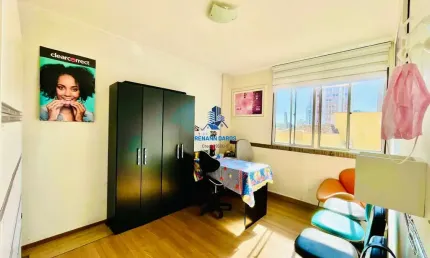 Edificio Santa Maria - Sala Comercial à Venda com 44m² no Centro de Curitiba – 3 Ambientes, Recepção Ampla, Edifício Comercial com Portaria 24h, Financiável
