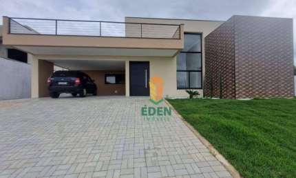 Casa com 3 suítes, 5 banheiros, garagem para 4 carros, à Venda no Condomínio Villagio Araçoiaba, Araçoiaba da Serra/SP