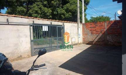 Chácara com 1 quarto, 1 banheiro, garagem para vários carros, à Venda ou Locação na Rua Aristides Castelani, Bairro Pirapora, Salto de Pirapora/SP