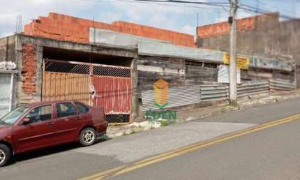 Terreno com 608 metros quadrados, 2 salões, 2 banheiros, à Venda na Rua Francisco Loureiro, Jardim Hungares, Sorocaba/SP