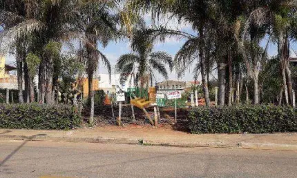 Terreno com 692 metros quadrados, em excelente localização, à Venda na Avenida Pirelli, Éden, Sorocaba/SP