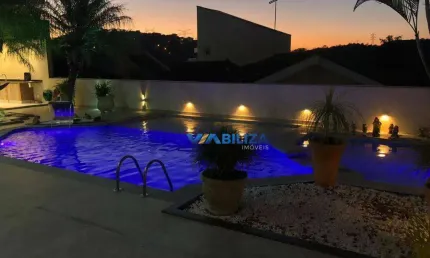 Lindo Sobrado Condomínio Aruja Hills III - Estuda Permuta!