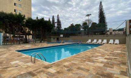 Apartamento com 2 dormitórios à venda, 56 m² por R$ 369.000