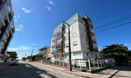 Apartamento com 2 quartos à venda na Praia de Palmas, Governador Celso Ramos  por R$ 850.000