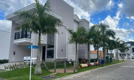 Casa em condomínio fechado com 3 quartos à venda em Deltaville, Biguaçu  por R$ 1.300.000