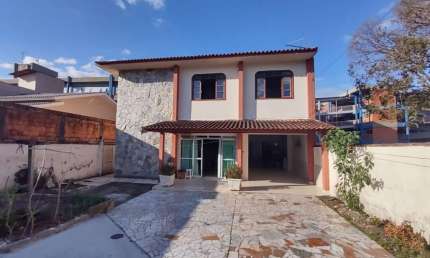 Casa com 5 quartos à venda em Rio Caveiras, Biguaçu  por R$ 1.000.000