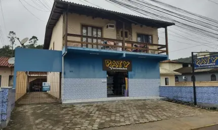 Casa à venda em Rio Caveiras, Biguaçu  por R$ 799.000