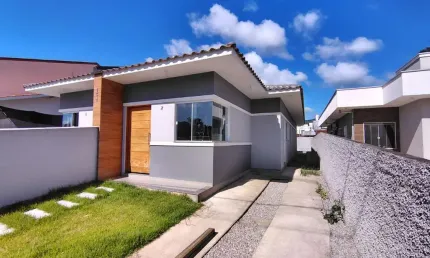 Casa com 3 quartos à venda em Rio Caveiras, Biguaçu  por R$ 549.900