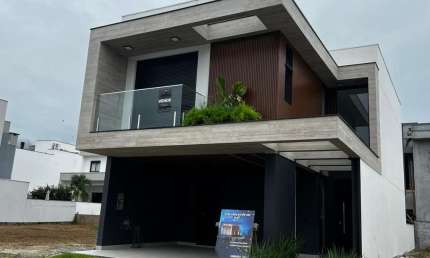 Casa em condomínio fechado com 3 quartos à venda em Deltaville, Biguaçu  por R$ 1.295.000