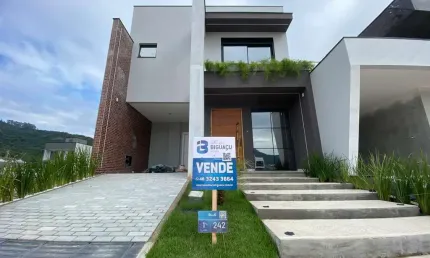 Casa em condomínio fechado com 3 quartos à venda em Deltaville, Biguaçu  por R$ 1.199.000