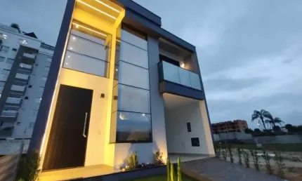 Casa em condomínio fechado com 3 quartos à venda em Deltaville, Biguaçu  por R$ 1.149.000