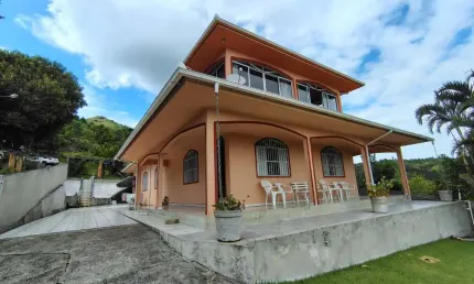 Casa com 5 quartos à venda no Canto dos Ganchos, Governador Celso Ramos  por R$ 1.600.000
