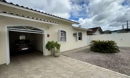 Casa com 2 quartos à venda em rio caveiras, biguaçu  por r$ 580.000