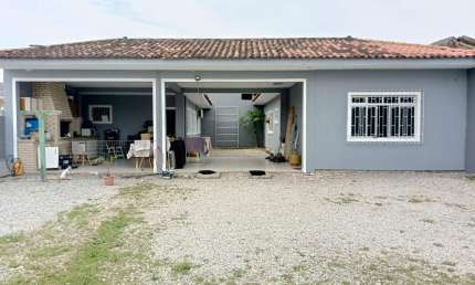 Casa com 4 quartos à venda na Praia João Rosa, Biguaçu  por R$ 640.000