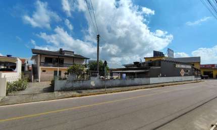 Casa com 6 quartos à venda em Universitários, Biguaçu  por R$ 990.000